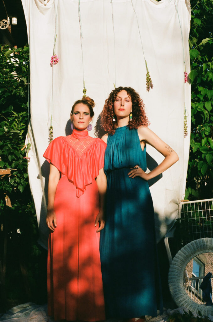 Laurie Perron et Alexandra Turgeon du podcast toutEs ou pantoute